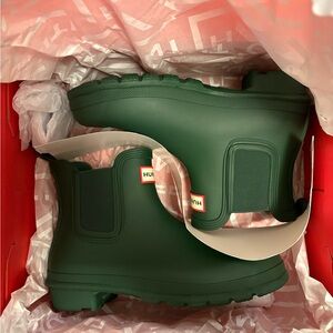 NEW! Hunter Original Green Chelsea Boots